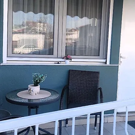 Apartament Vatan *